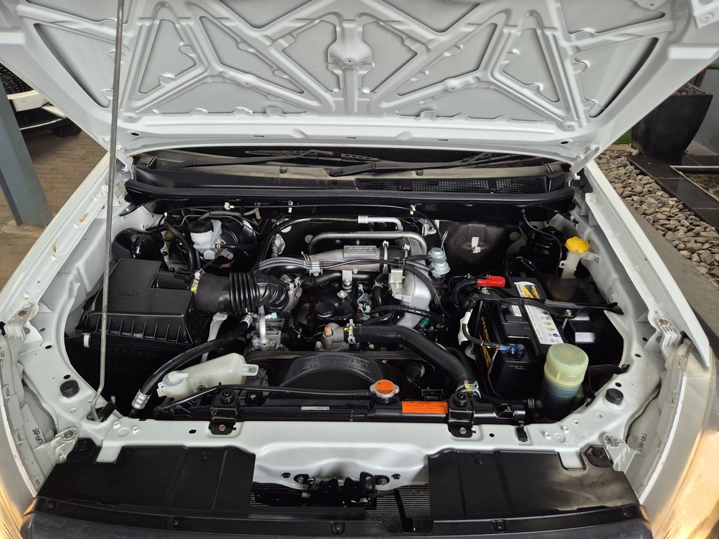 ISUZU D-MAX D-MAX 250C FLEETSIDE S/C P/U - 16