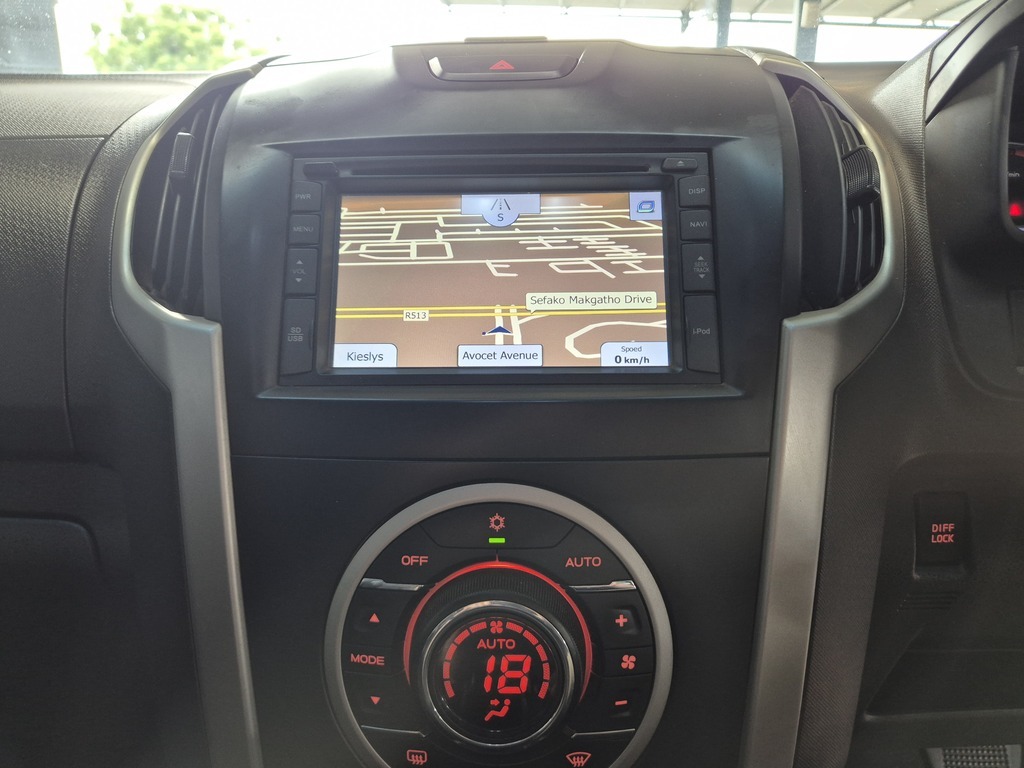 ISUZU KB KB 300 D-TEQ LX STANDARD A/T P/U D/C - 15