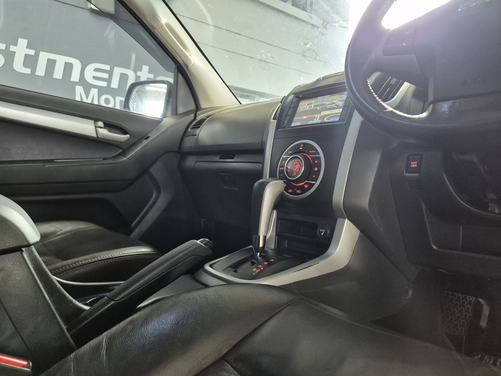 ISUZU KB KB 300 D-TEQ LX STANDARD A/T P/U D/C - 16