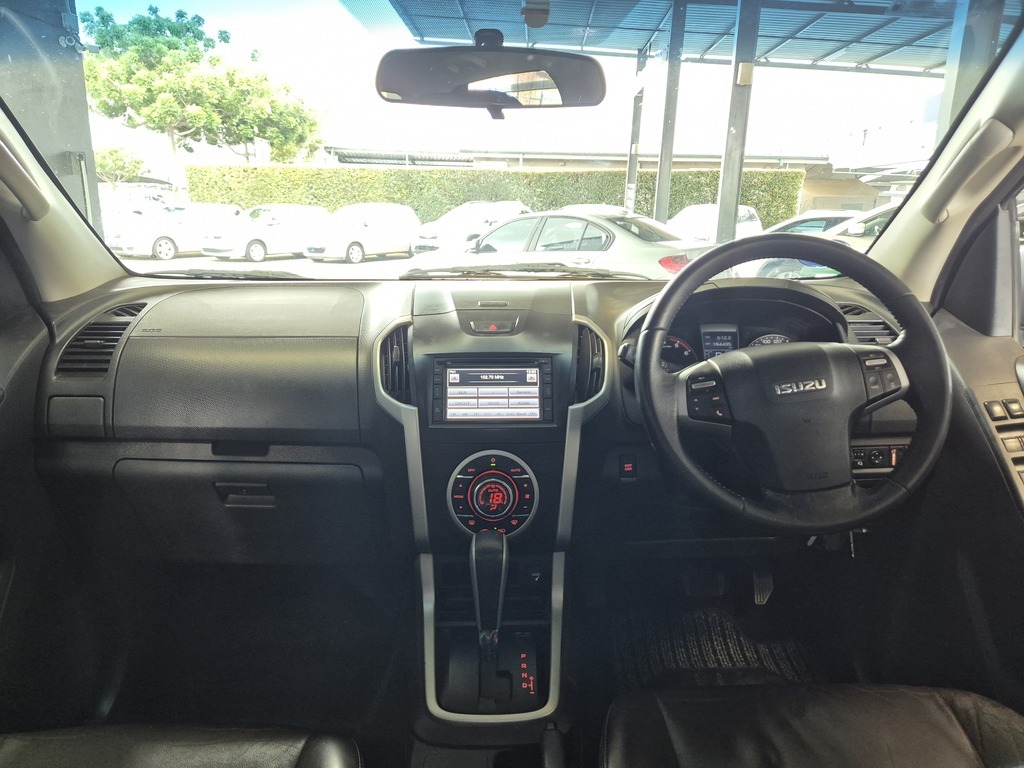 ISUZU KB KB 300 D-TEQ LX STANDARD A/T P/U D/C - 9