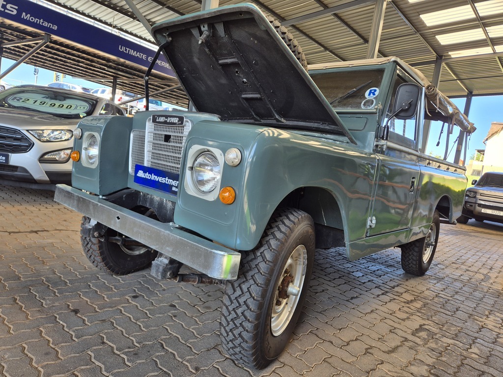 LAND ROVER 109 109in LWB 4 Cyl P/U S/C - 13