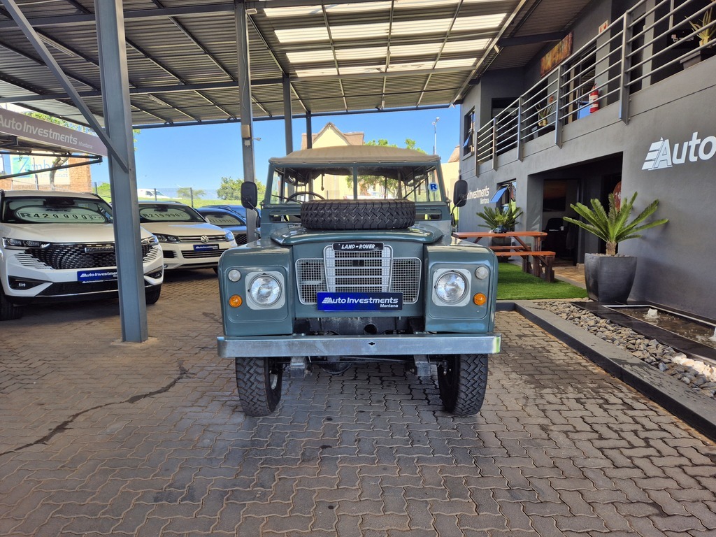 LAND ROVER 109 109in LWB 4 Cyl P/U S/C - 2