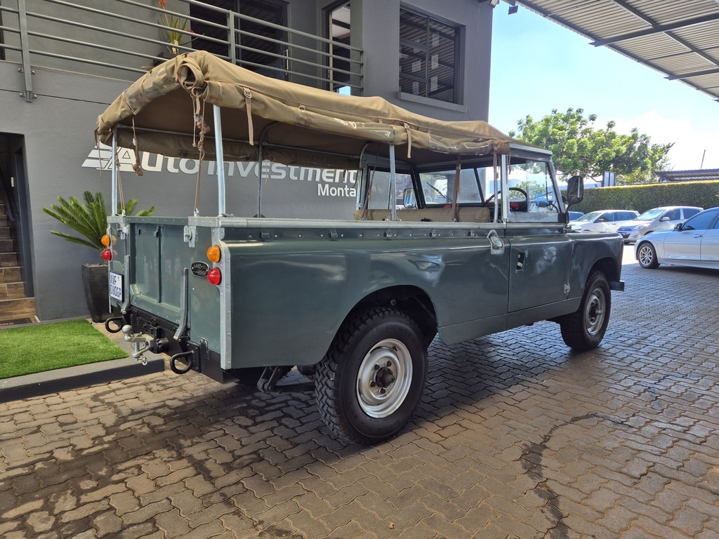 LAND ROVER 109 109in LWB 4 Cyl P/U S/C - 5