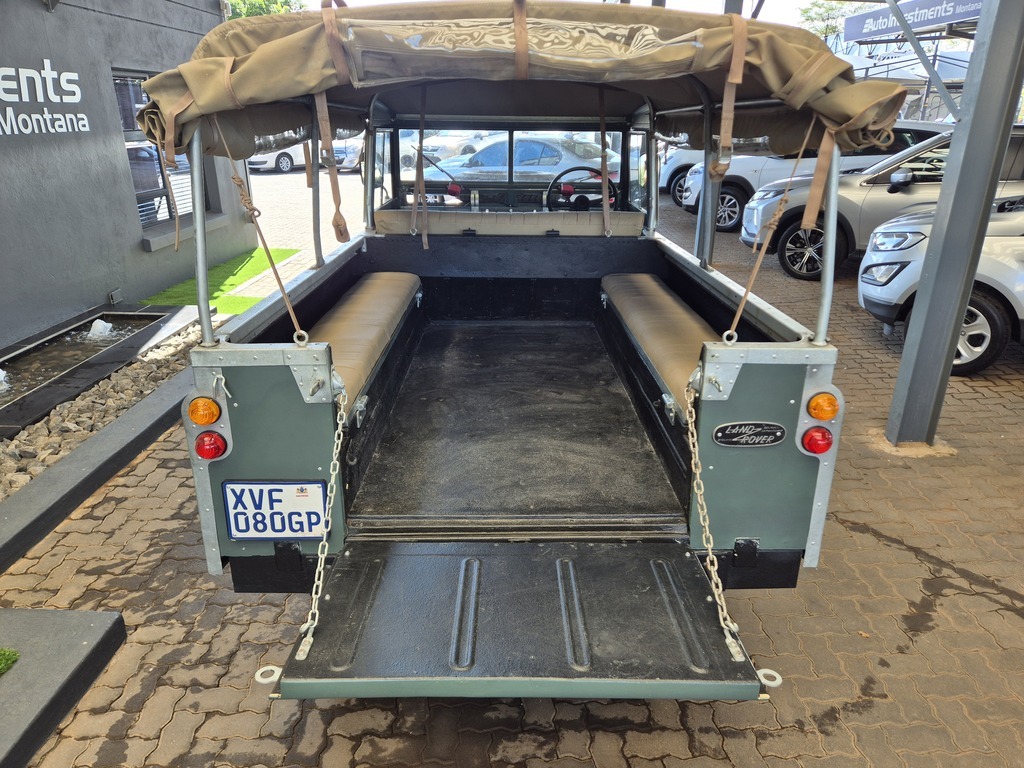 LAND ROVER 109 109in LWB 4 Cyl P/U S/C - 6
