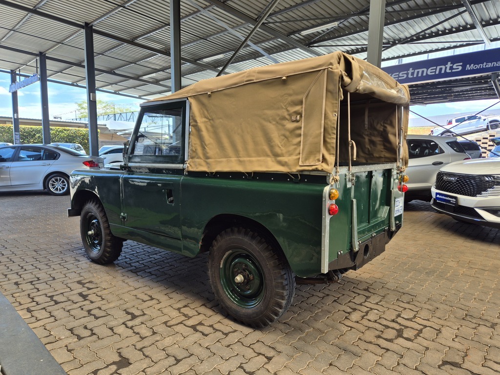 LAND ROVER 109 109in LWB 4 Cyl P/U S/C - 4