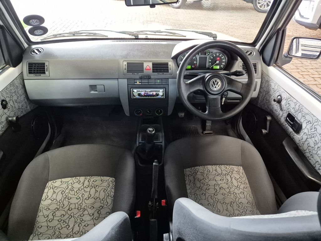 VOLKSWAGEN CITI TENACITI 1.4i - 9