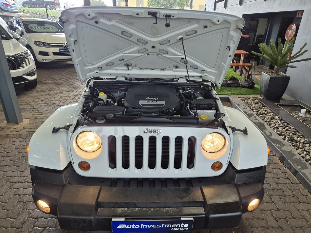 JEEP WRANGLER WRANGLER SAHARA 3.6L V6 A/T 2DR - 18