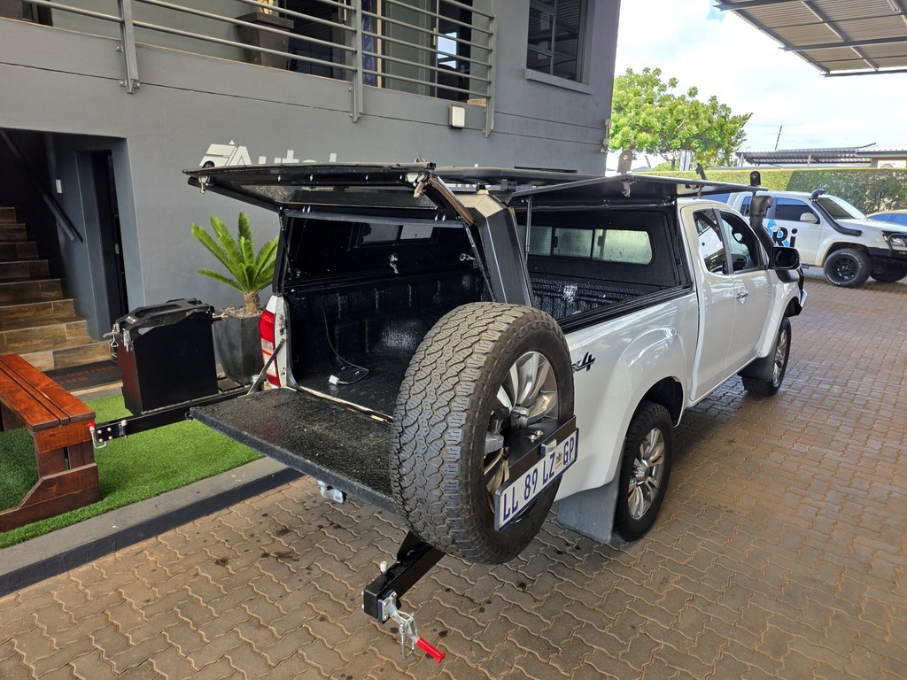 ISUZU D-MAX D-MAX 300 LX 4X4 E/CAB P/U - 6