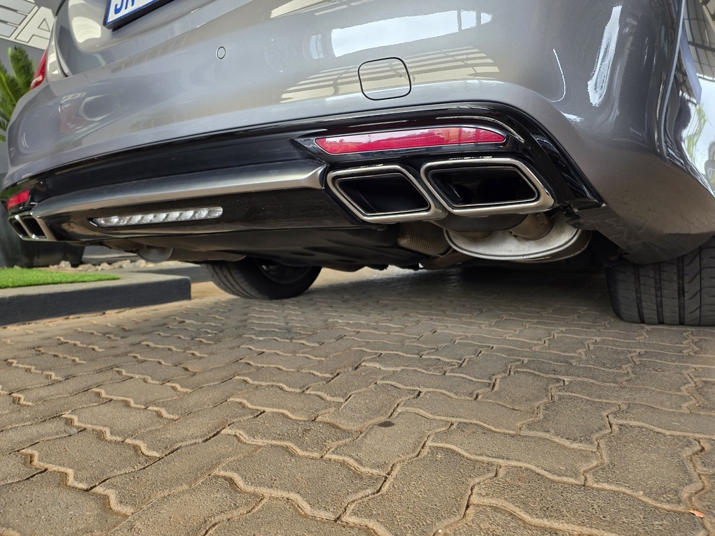 MERCEDES-BENZ S CLASS S 63 AMG - 7