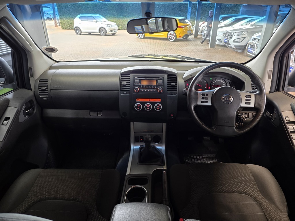 NISSAN NAVARA NAVARA 2.5 dCi LE P/U D/C - 10