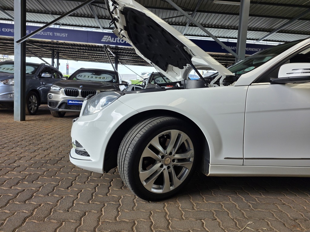 MERCEDES-BENZ C CLASS SEDAN C200 CDi  AVANTGARDE A/T - 16