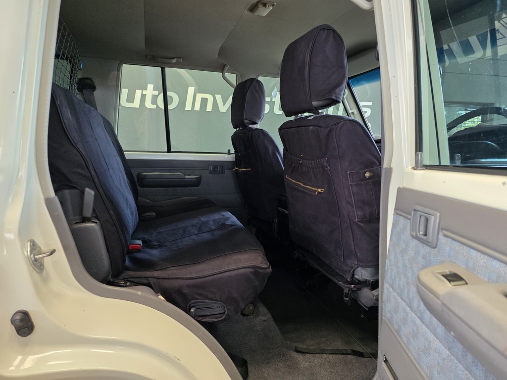 TOYOTA LAND CRUISER 70 LANDCRUISER 70 4.2D S/W - 8