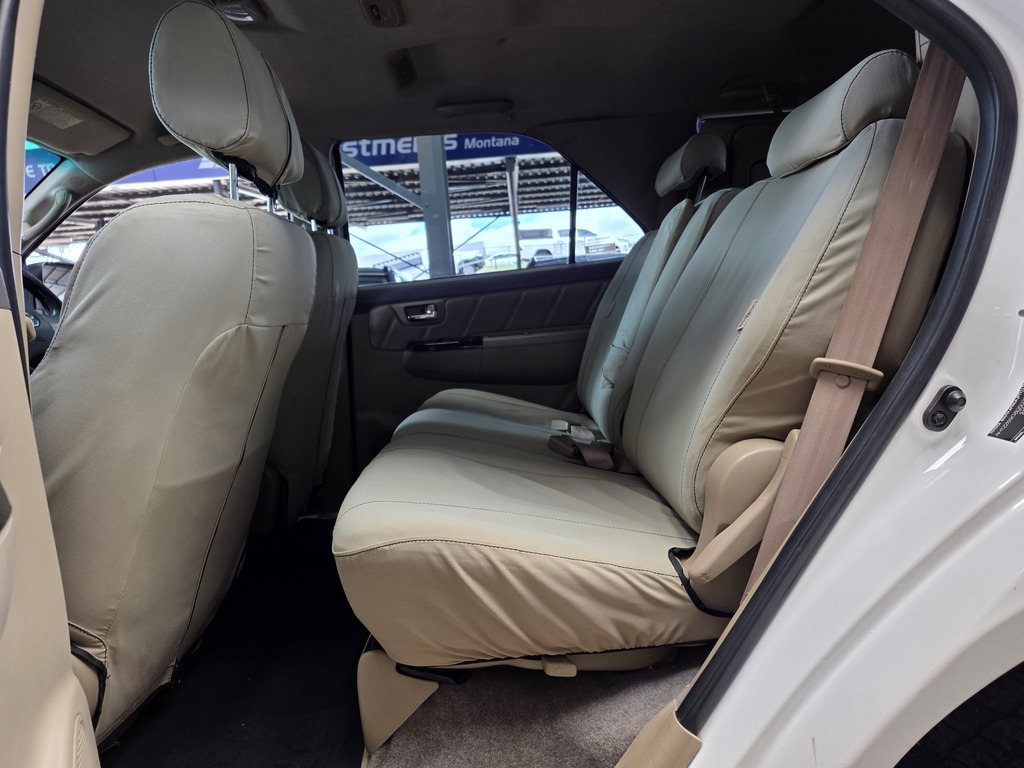 TOYOTA FORTUNER FORTUNER 3.0D-4D R/B A/T - 8