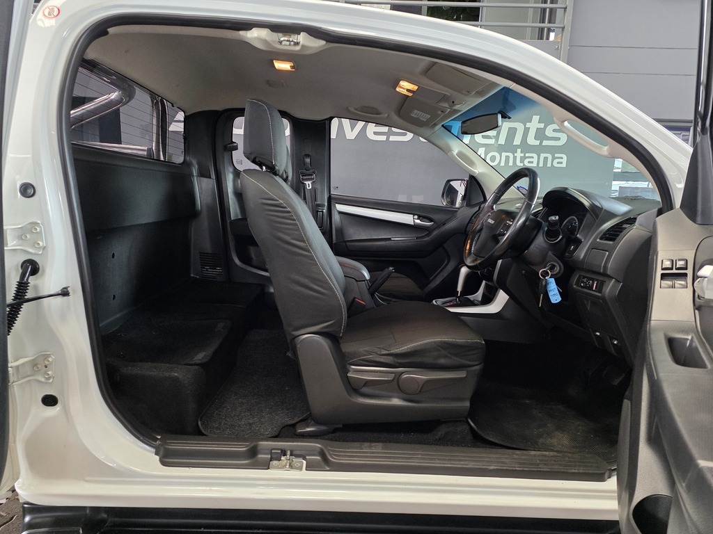 ISUZU KB KB 300 D-TEQ LX A/T P/U E/CAB - 10