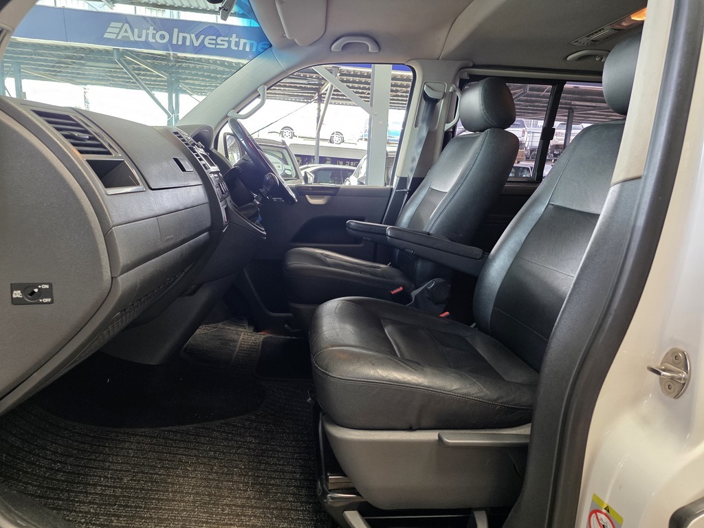 VOLKSWAGEN T5 T5 KOMBI 2.0 TDi 103kw (COMFORTLINE) - 11