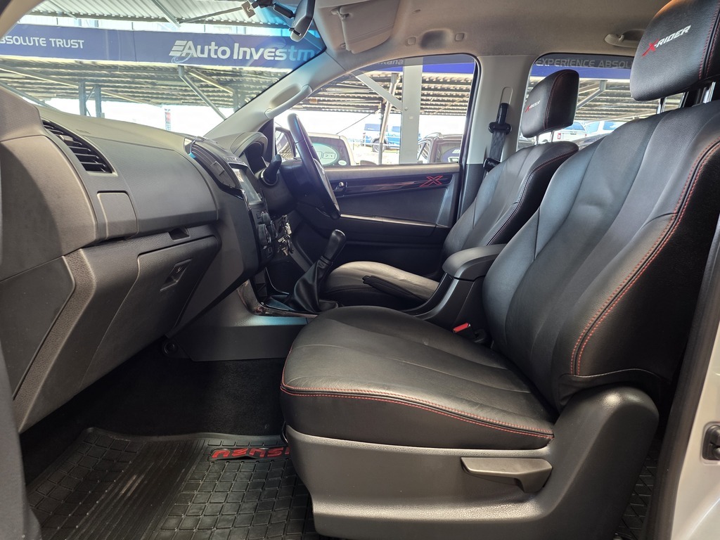 ISUZU D-MAX D-MAX 250 HO X-RIDER D/C P/U - 10