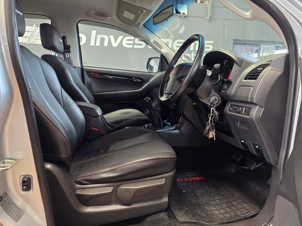 ISUZU D-MAX D-MAX 250 HO X-RIDER D/C P/U - 11