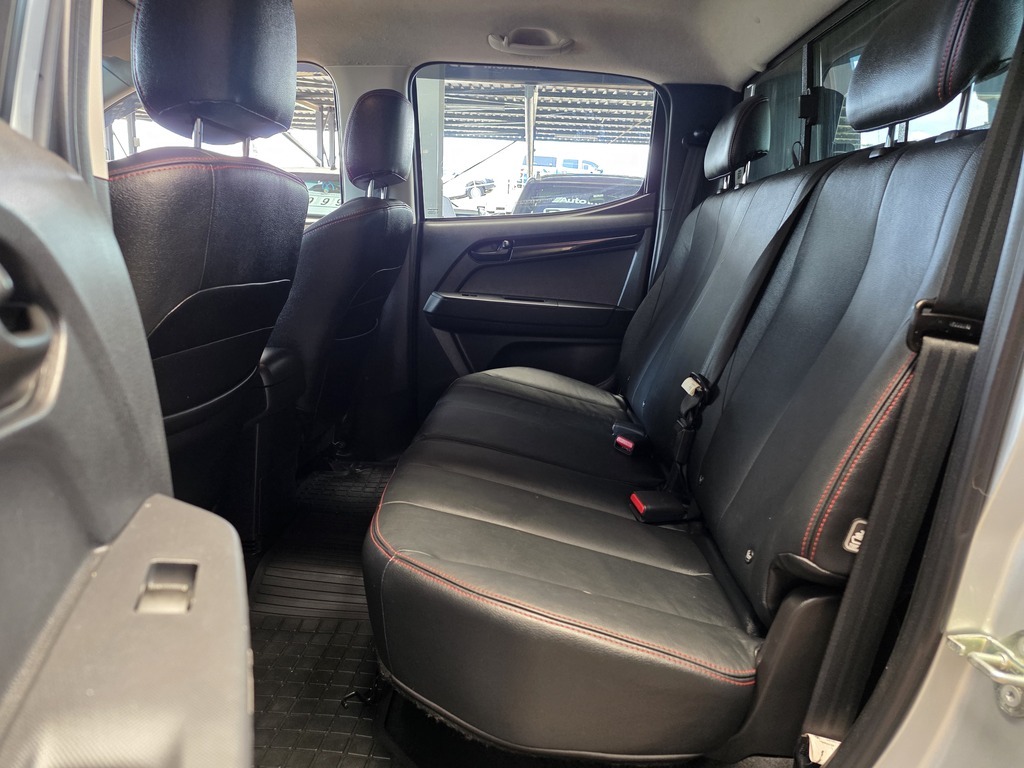 ISUZU D-MAX D-MAX 250 HO X-RIDER D/C P/U - 8