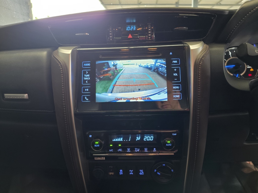 TOYOTA FORTUNER FORTUNER 2.8GD-6 4X4 A/T - 14