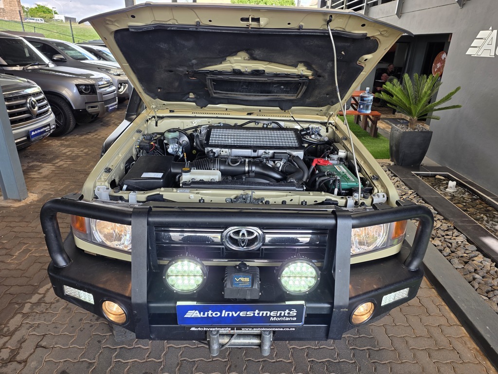 TOYOTA LAND CRUISER PICK UP LAND CRUISER 79 4.5D P/U D/C - 17