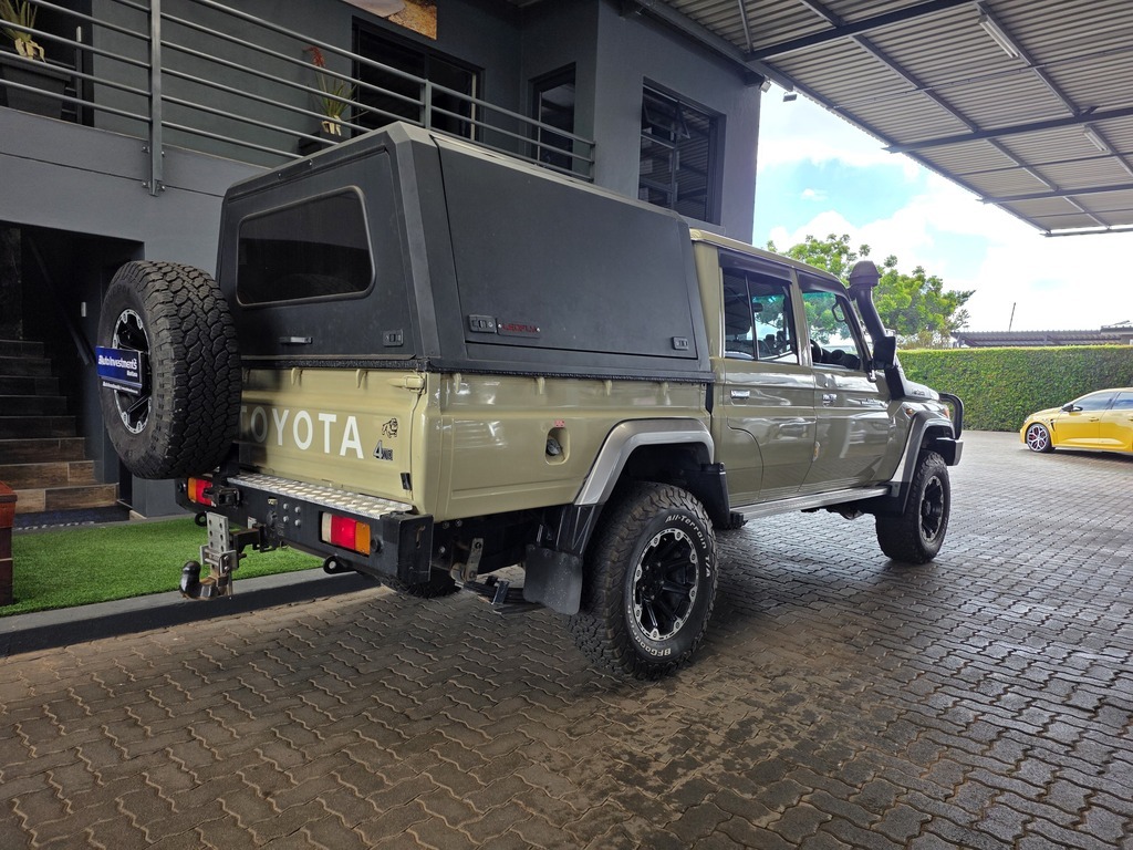 TOYOTA LAND CRUISER PICK UP LAND CRUISER 79 4.5D P/U D/C - 5
