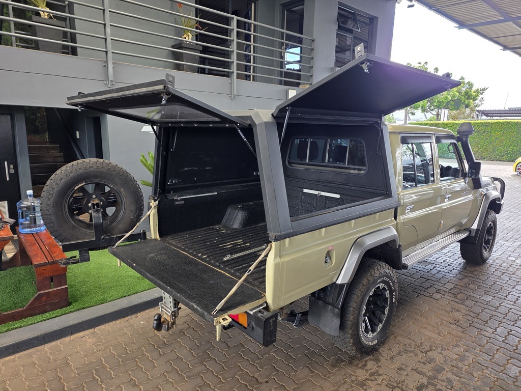 TOYOTA LAND CRUISER PICK UP LAND CRUISER 79 4.5D P/U D/C - 6