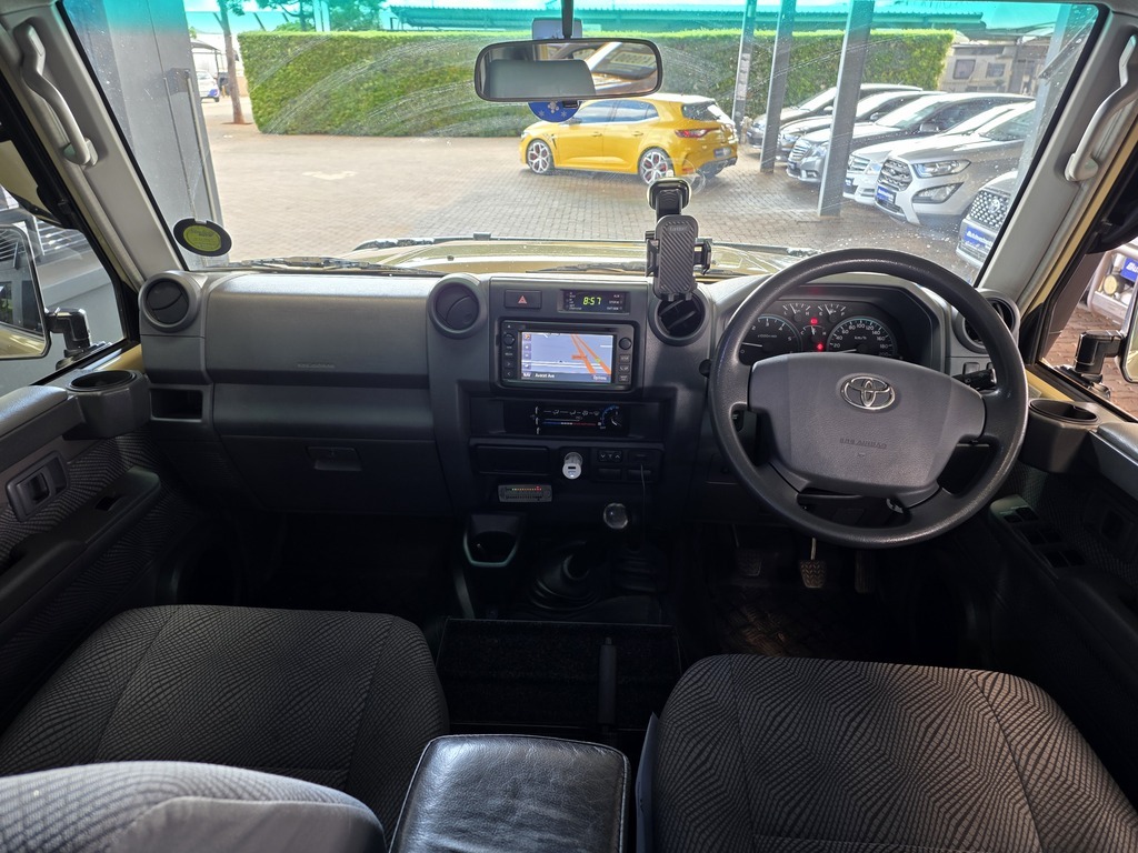 TOYOTA LAND CRUISER PICK UP LAND CRUISER 79 4.5D P/U D/C - 9