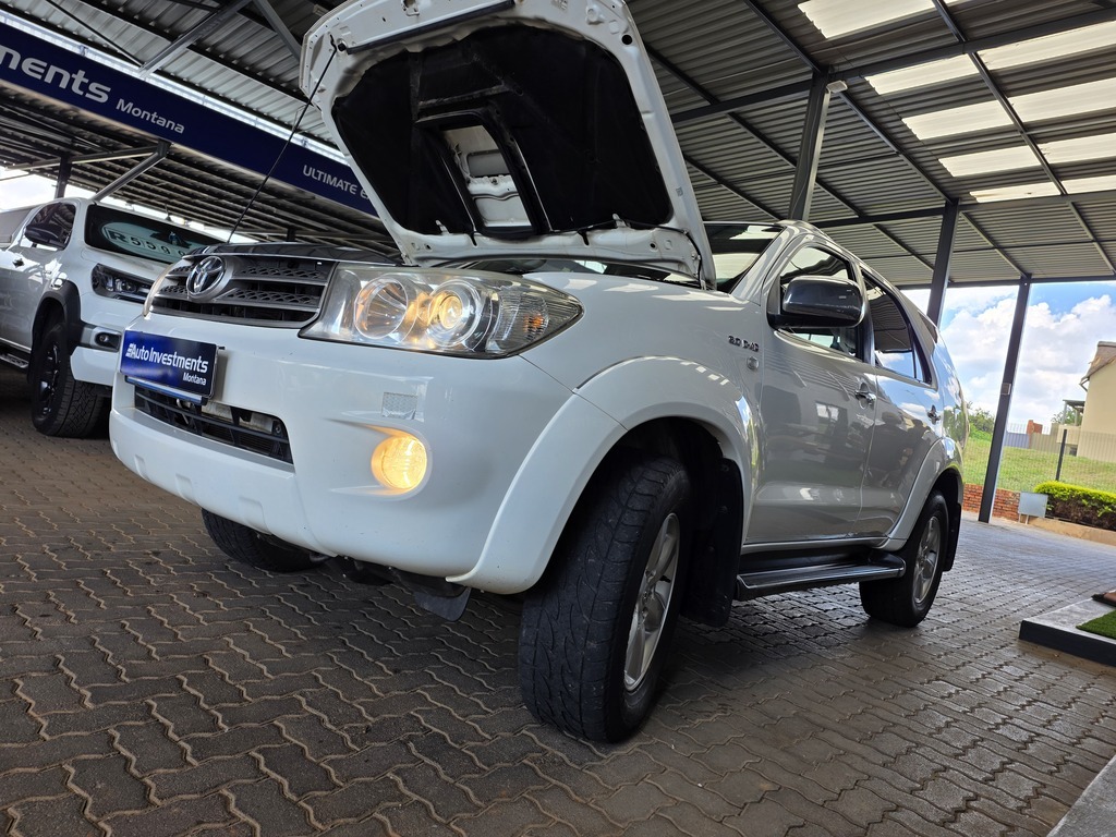 TOYOTA FORTUNER FORTUNER 3.0D-4D 4X4 - 18