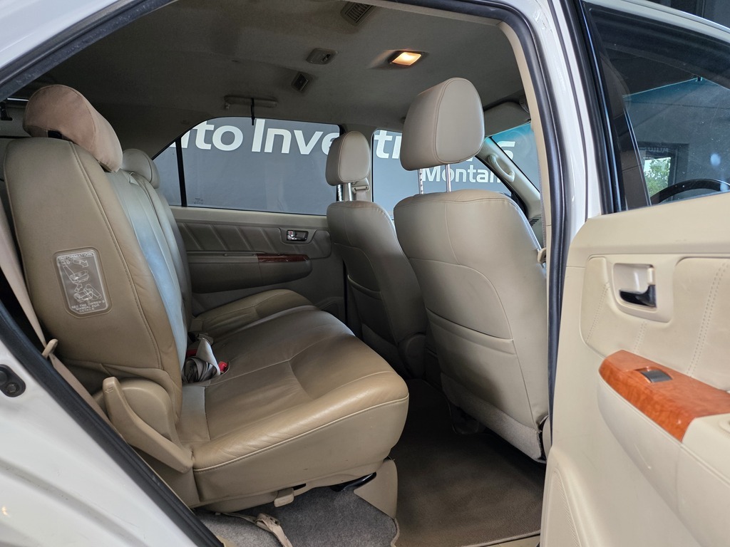 TOYOTA FORTUNER FORTUNER 3.0D-4D 4X4 - 7