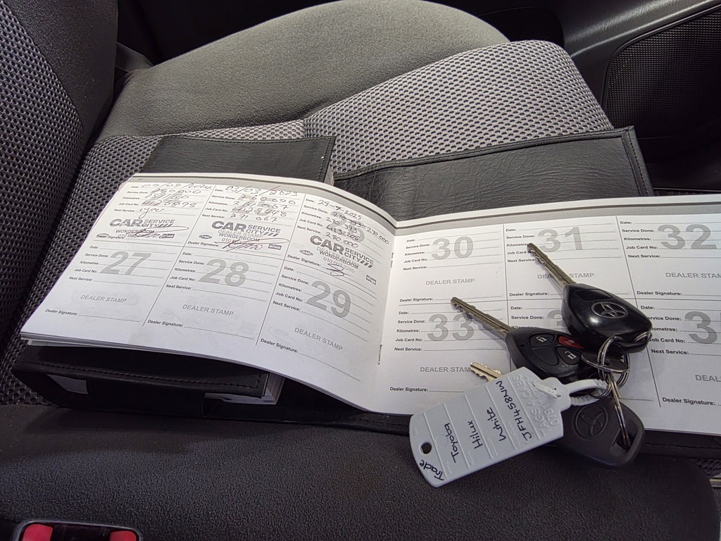 TOYOTA HILUX HILUX 2.5 D-4D VNT 106KW R/B P/U D/C - 13