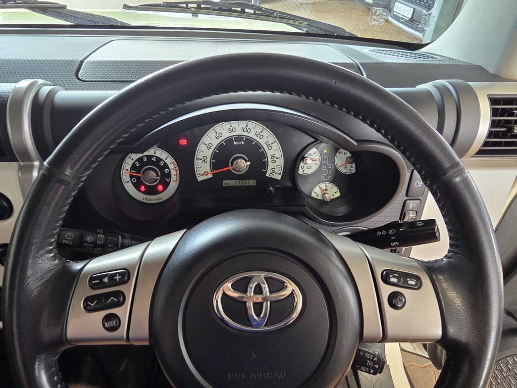 TOYOTA LAND CRUISER 70 L/CRUISER FJ 4.0 V6 CRUISER - 11