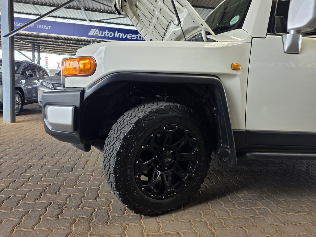 TOYOTA LAND CRUISER 70 L/CRUISER FJ 4.0 V6 CRUISER - 15