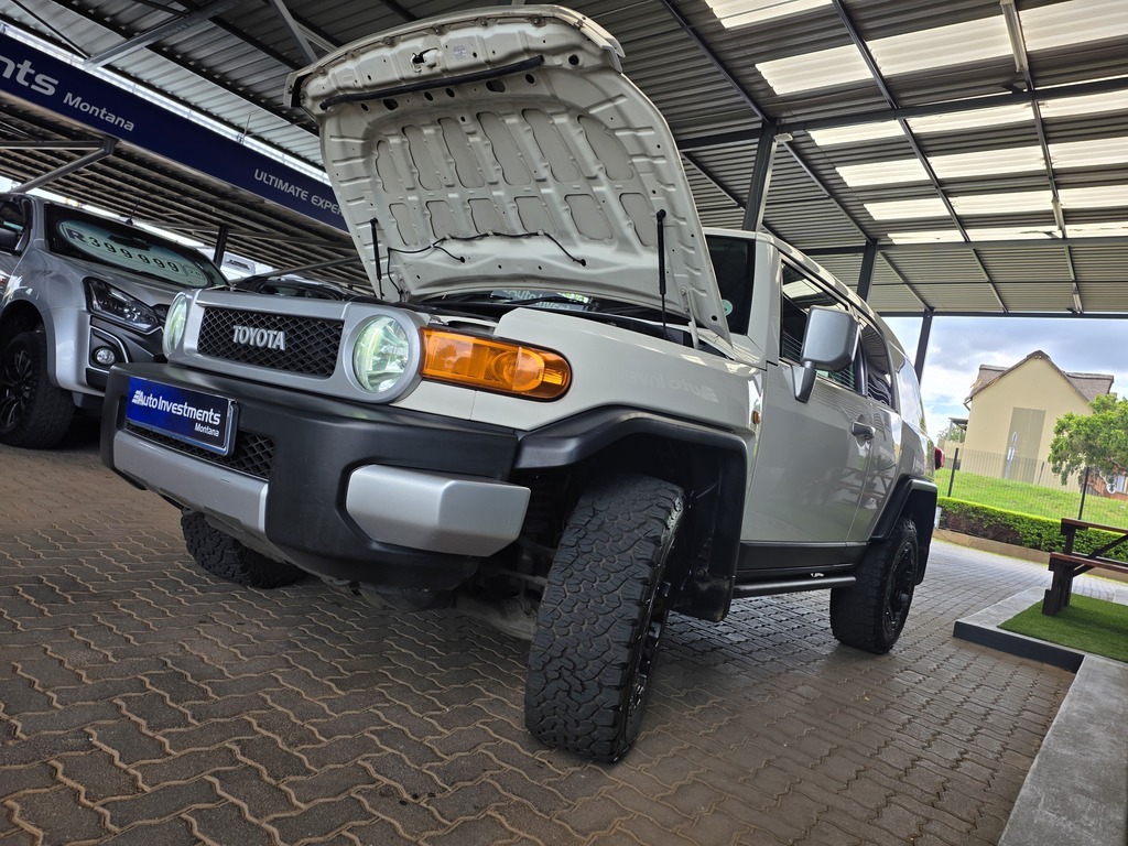 TOYOTA LAND CRUISER 70 L/CRUISER FJ 4.0 V6 CRUISER - 16