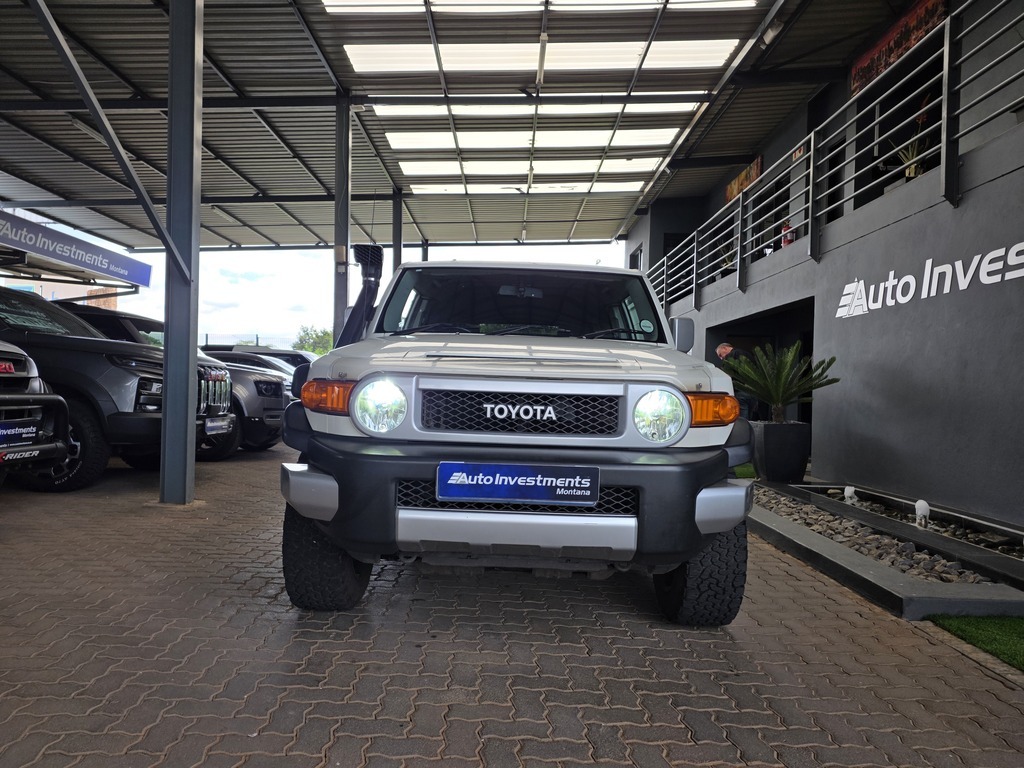 TOYOTA LAND CRUISER 70 L/CRUISER FJ 4.0 V6 CRUISER - 2