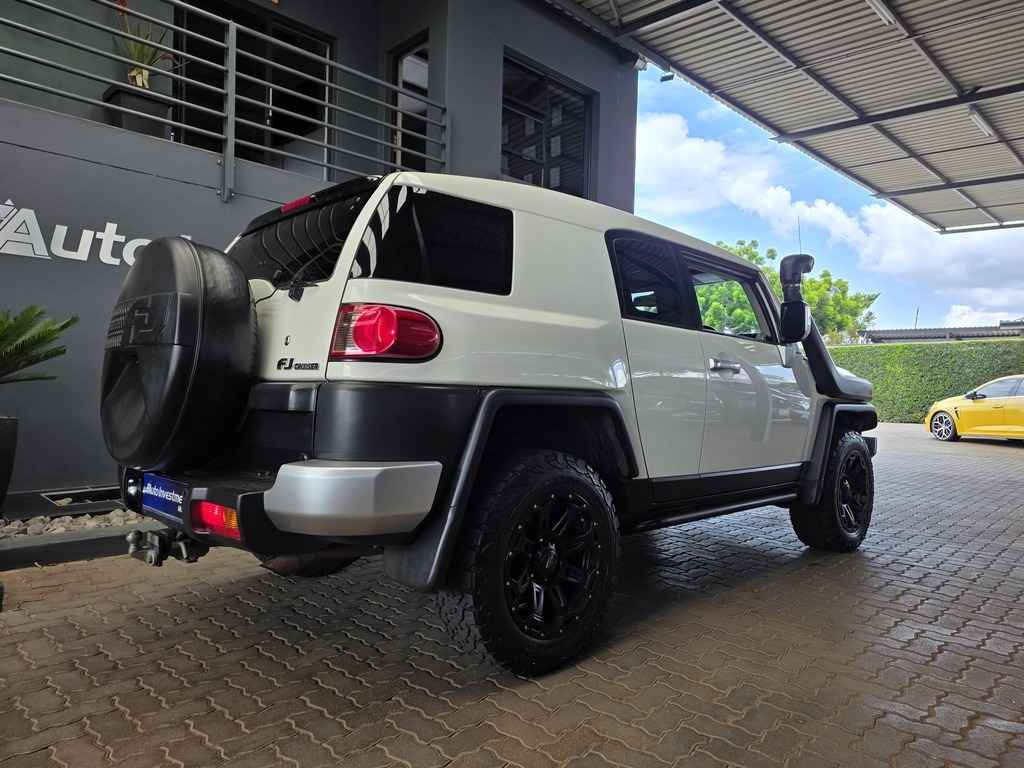 TOYOTA LAND CRUISER 70 L/CRUISER FJ 4.0 V6 CRUISER - 5