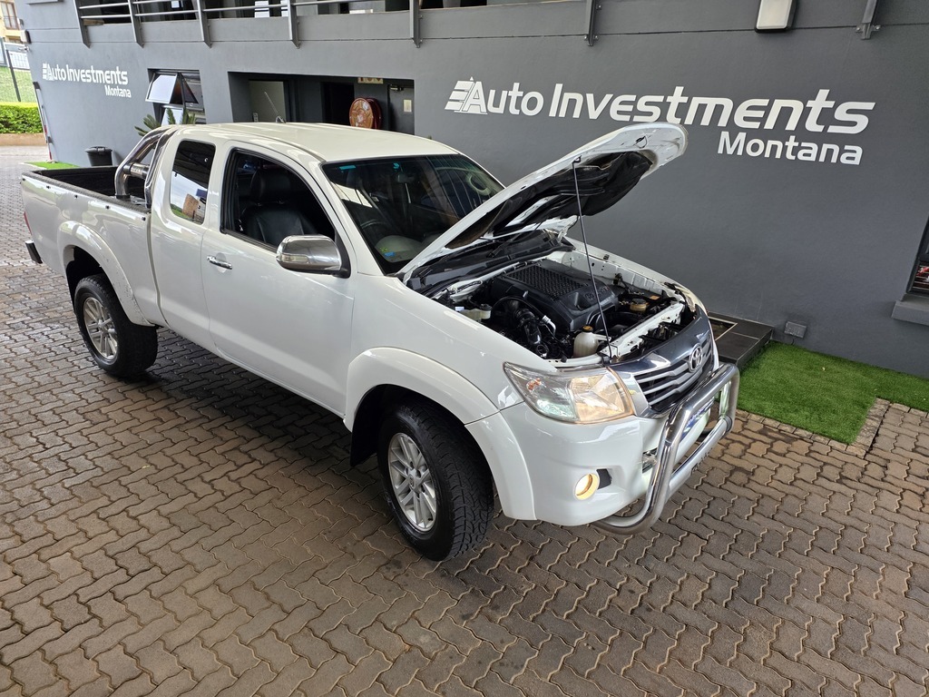 TOYOTA HILUX HILUX 3.0D-4D RAIDER XTRA CAB 4X4 P/U S/C - 16