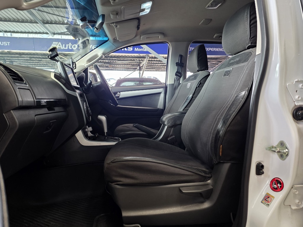 ISUZU D-MAX D-MAX 300 LX 4X4 A/T D/C P/U