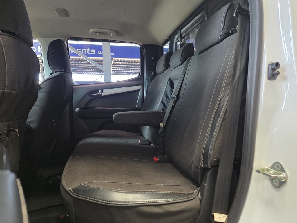 ISUZU D-MAX D-MAX 300 LX 4X4 A/T D/C P/U