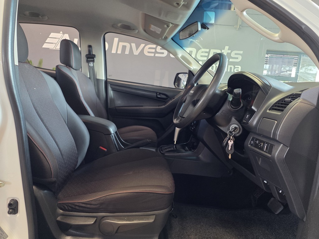 ISUZU D-MAX D-MAX 300 HI-RIDER A/T D/C P/U