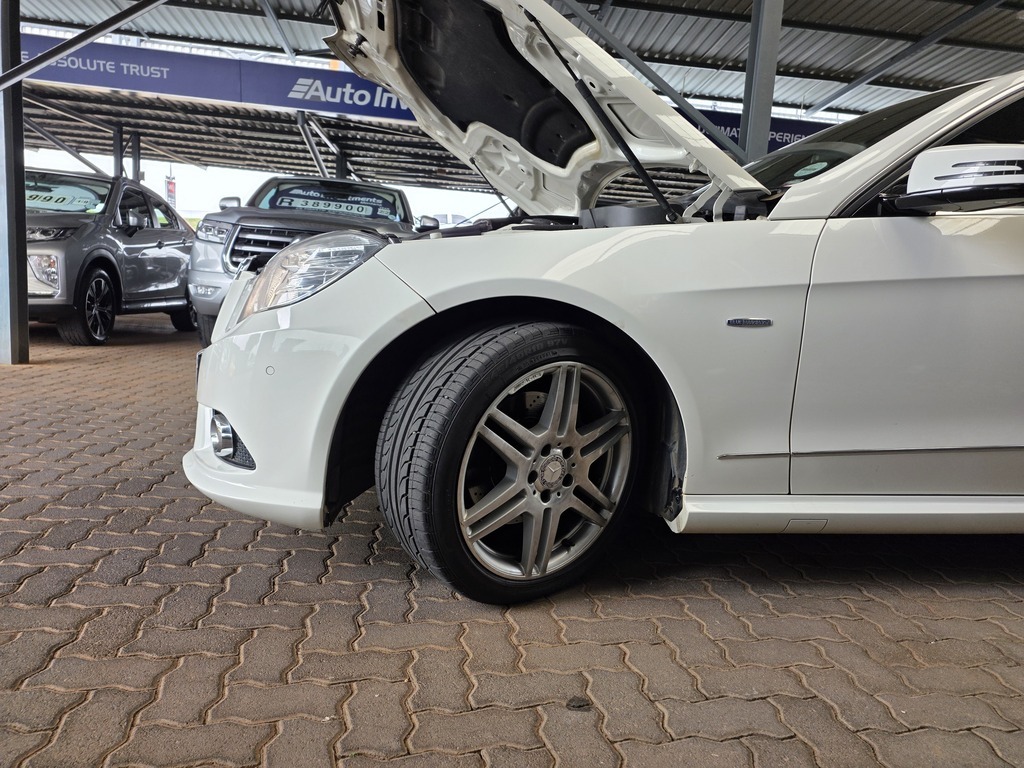 MERCEDES-BENZ E CLASS SEDAN E 250 CDI BE AVANTGARDE