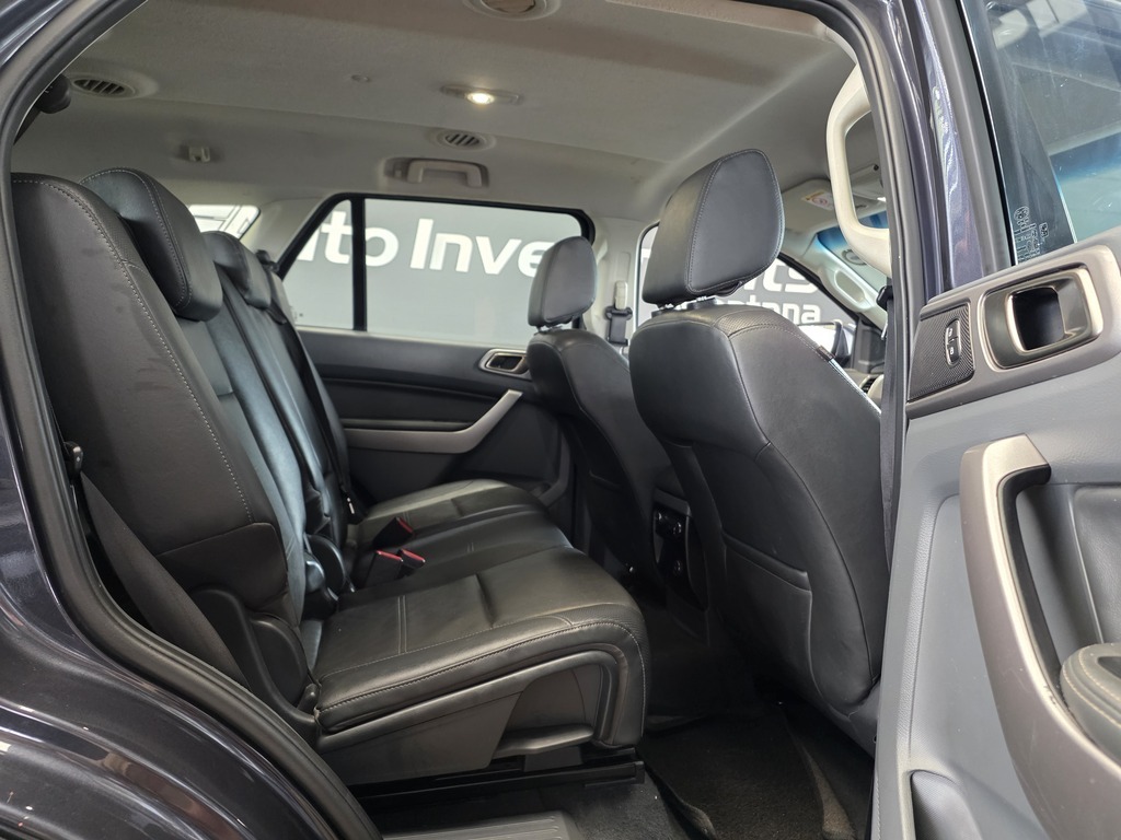 FORD EVEREST EVEREST 2.2 TDCi  XLT A/T