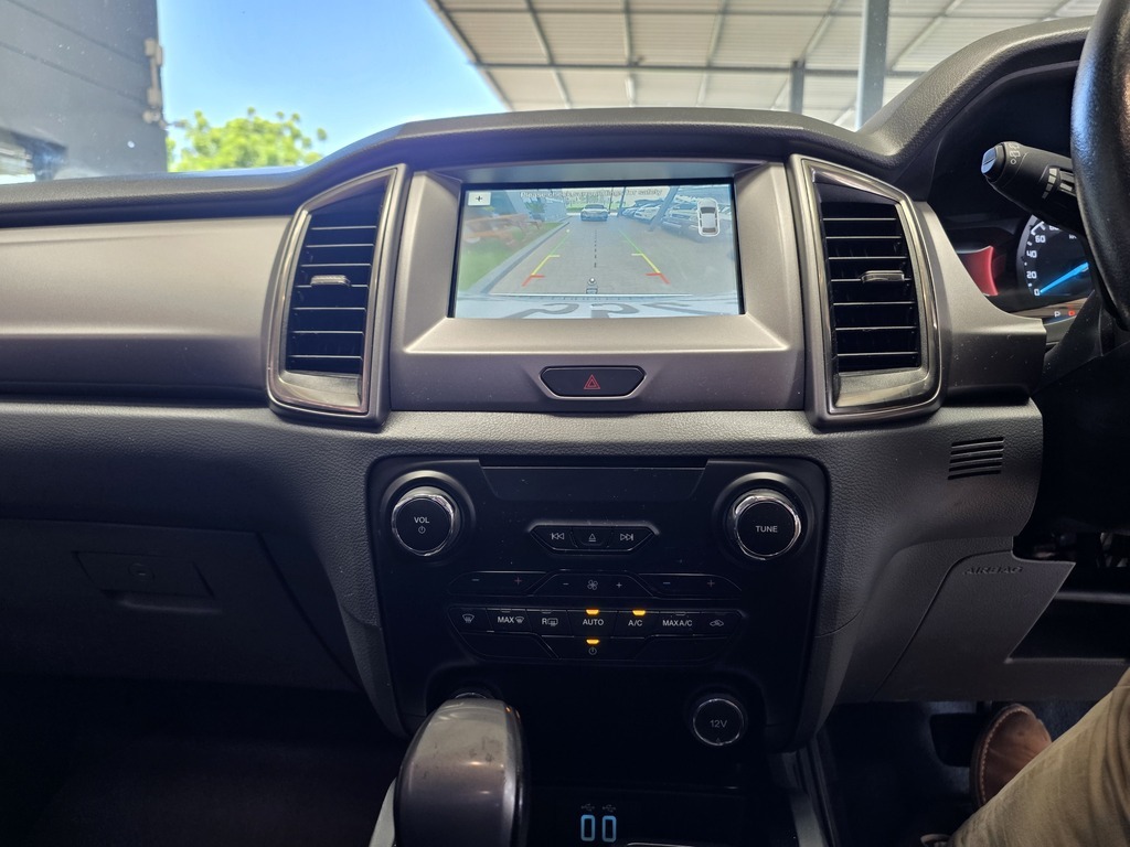 FORD EVEREST EVEREST 2.2 TDCi  XLT A/T - 14