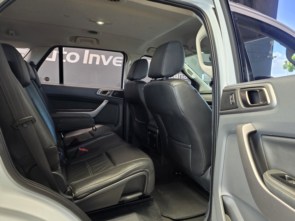 FORD EVEREST EVEREST 2.2 TDCi  XLT A/T - 7