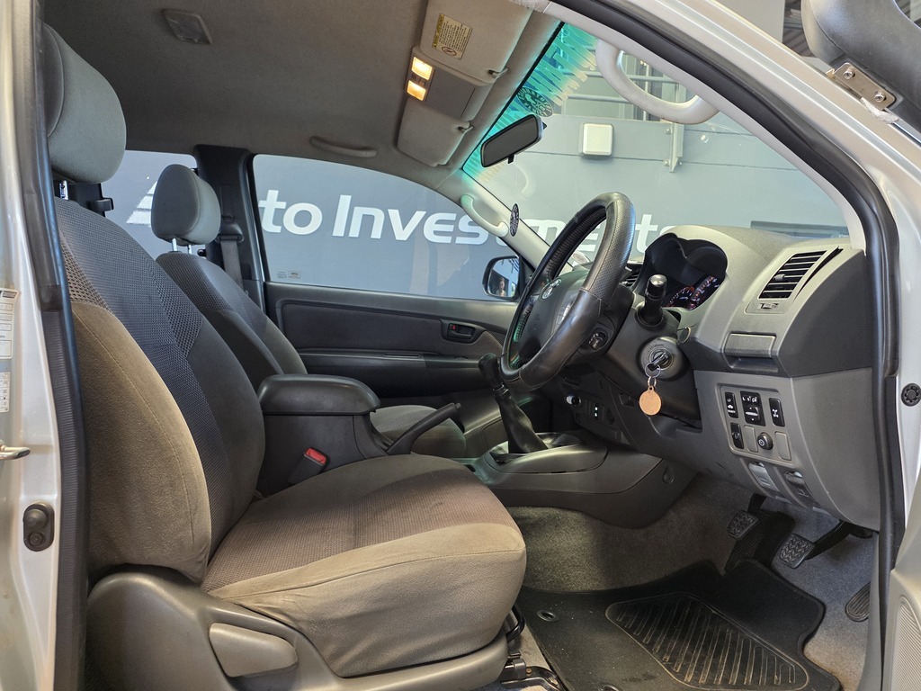 TOYOTA HILUX HILUX 3.0D-4D RAIDER XTRA CAB P/U S/C