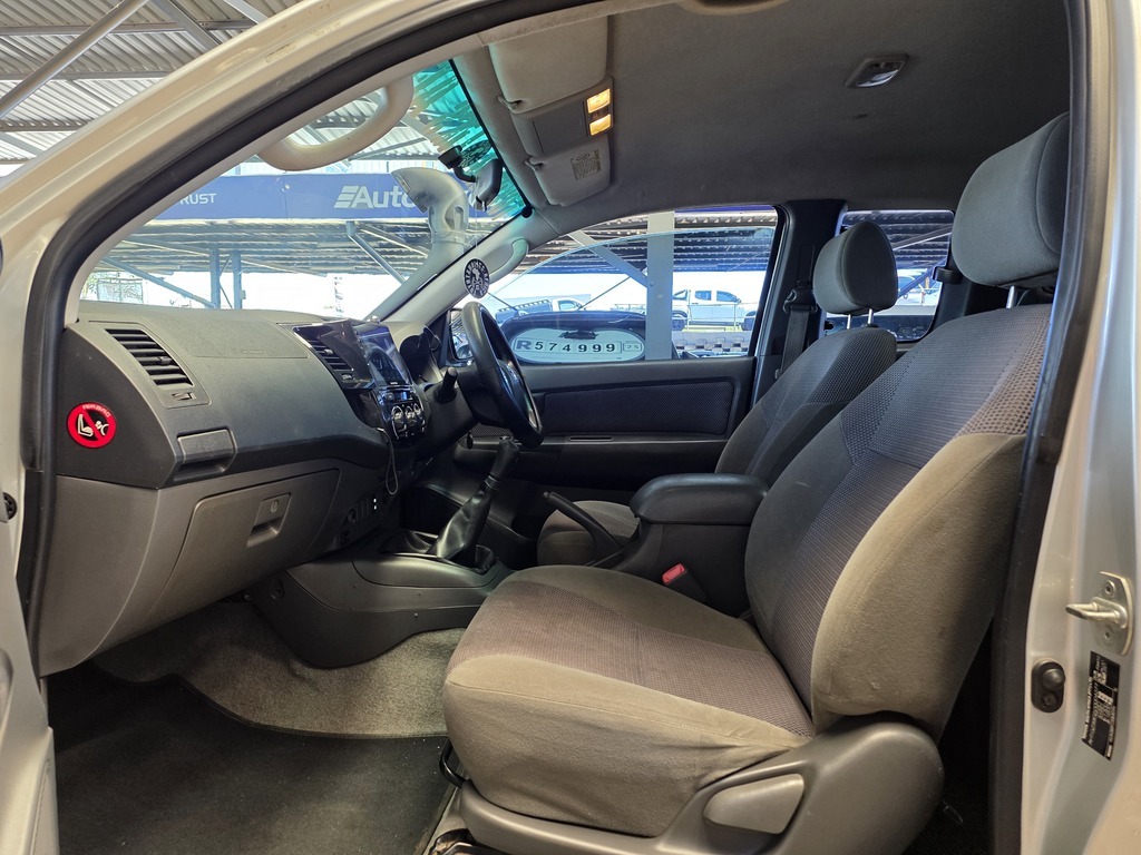 TOYOTA HILUX HILUX 3.0D-4D RAIDER XTRA CAB P/U S/C