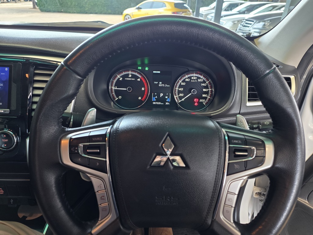 MITSUBISHI TRITON TRITON 2.4 Di-DC XTREME 4X4 A/T P/U D/C