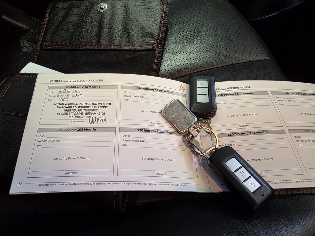 MITSUBISHI TRITON TRITON 2.4 Di-DC XTREME 4X4 A/T P/U D/C