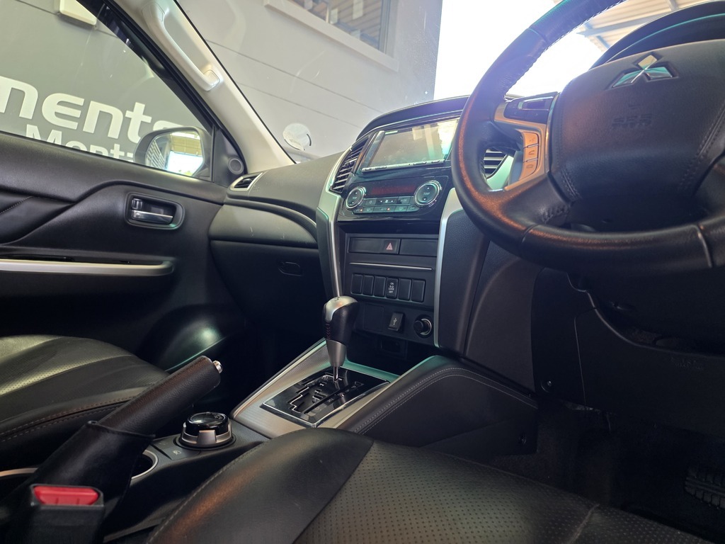 MITSUBISHI TRITON TRITON 2.4 Di-DC XTREME 4X4 A/T P/U D/C