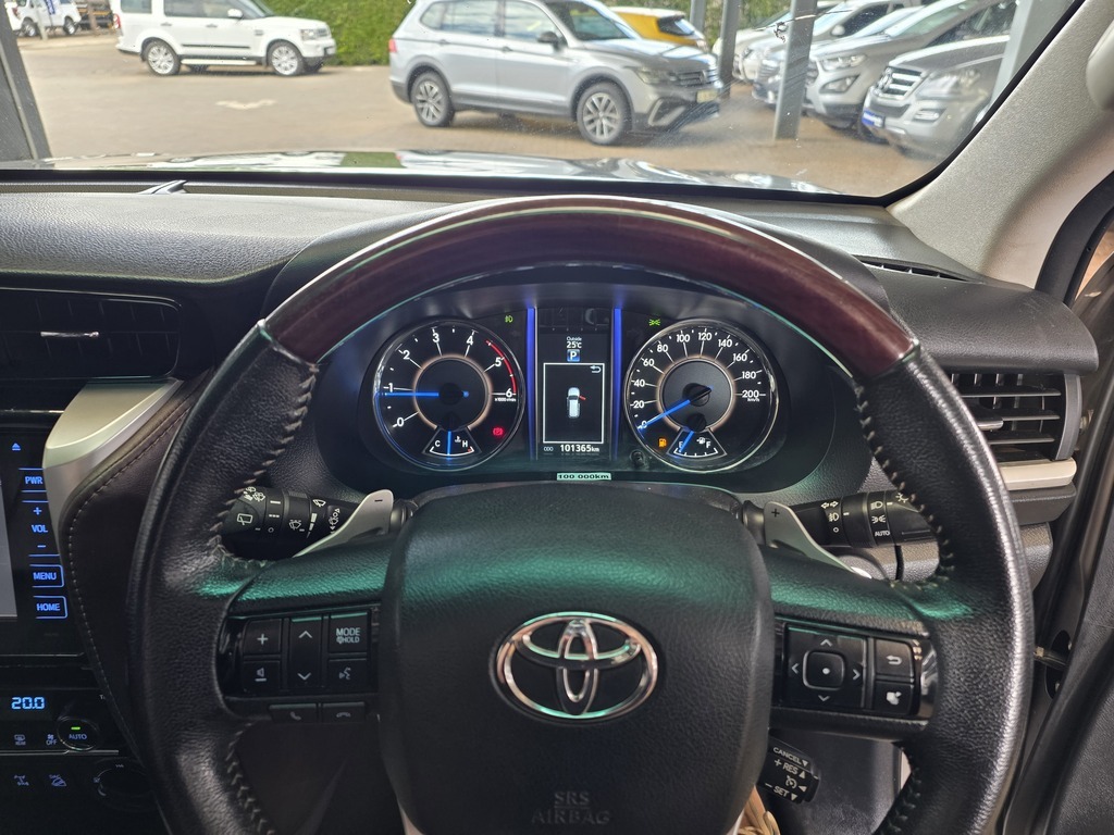 TOYOTA FORTUNER FORTUNER 2.8GD-6 4X4 A/T - 12