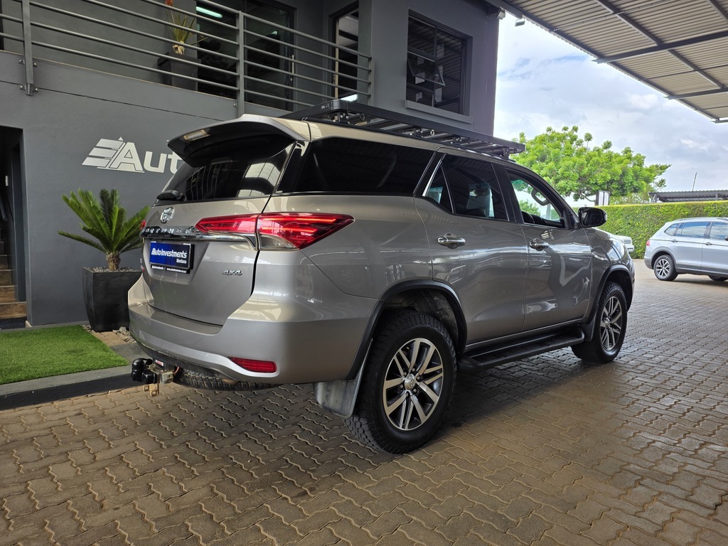 TOYOTA FORTUNER FORTUNER 2.8GD-6 4X4 A/T - 5